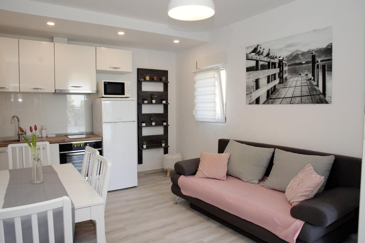 Apartments By The Sea Kozino, Zadar - 5803 Экстерьер фото